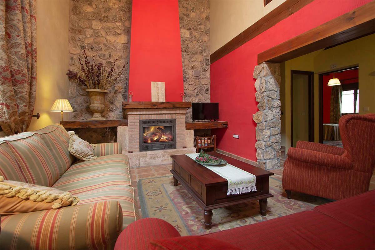 Sotos de Sepúlveda Mis Cuatro Estaciones, Casa Boutiqueゲストハウス エクステリア 写真